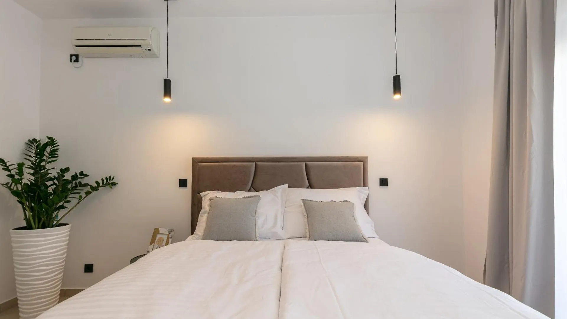 Bed & Breakfast Pansion Gaspar Biograd Na Moru