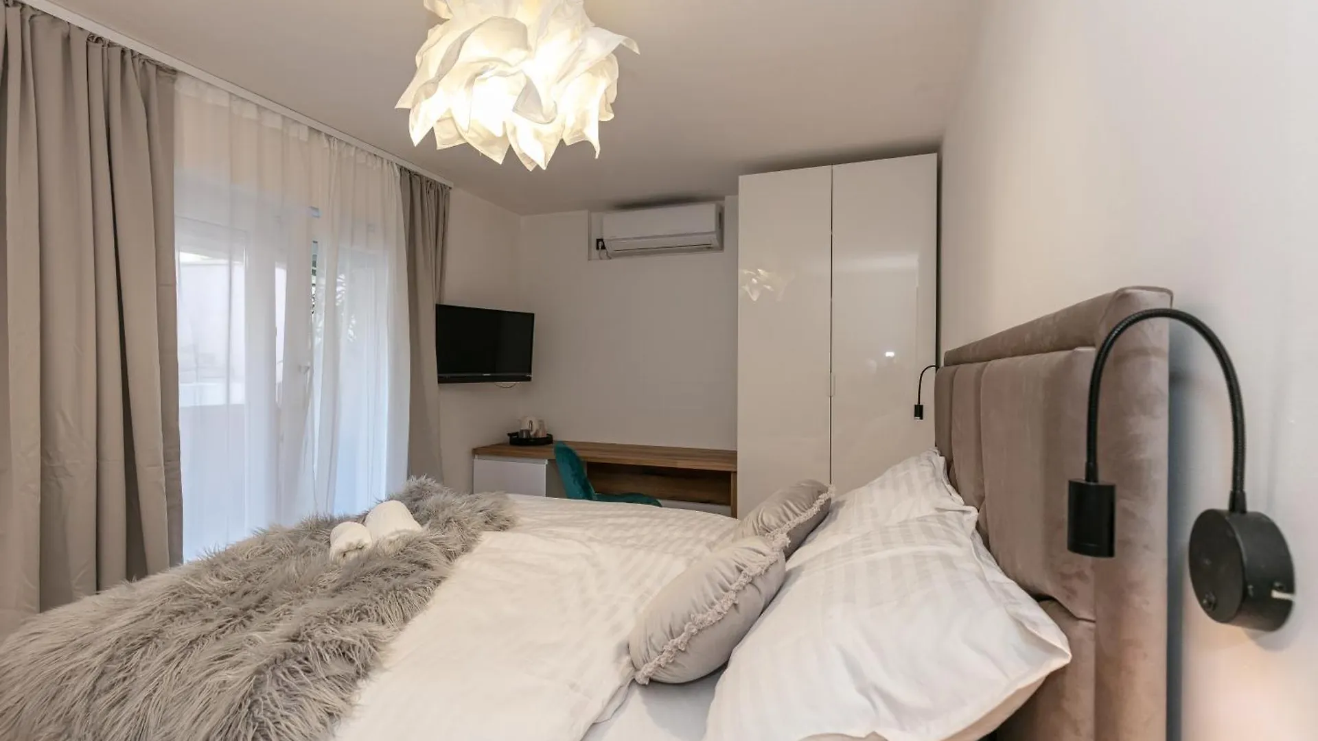 Pansion Gaspar Biograd Na Moru Bed & Breakfast