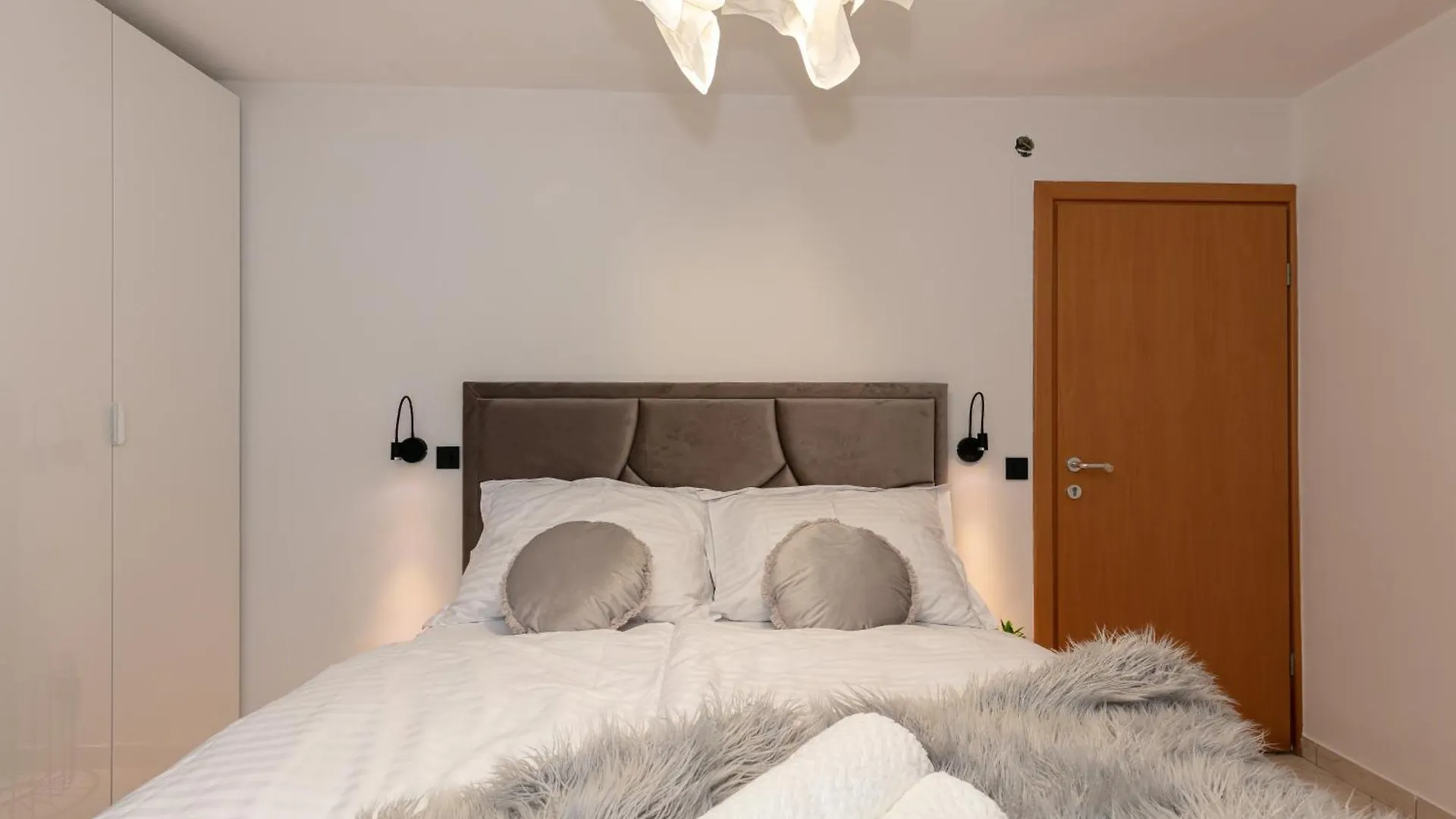 Bed & Breakfast Pansion Gaspar Biograd Na Moru