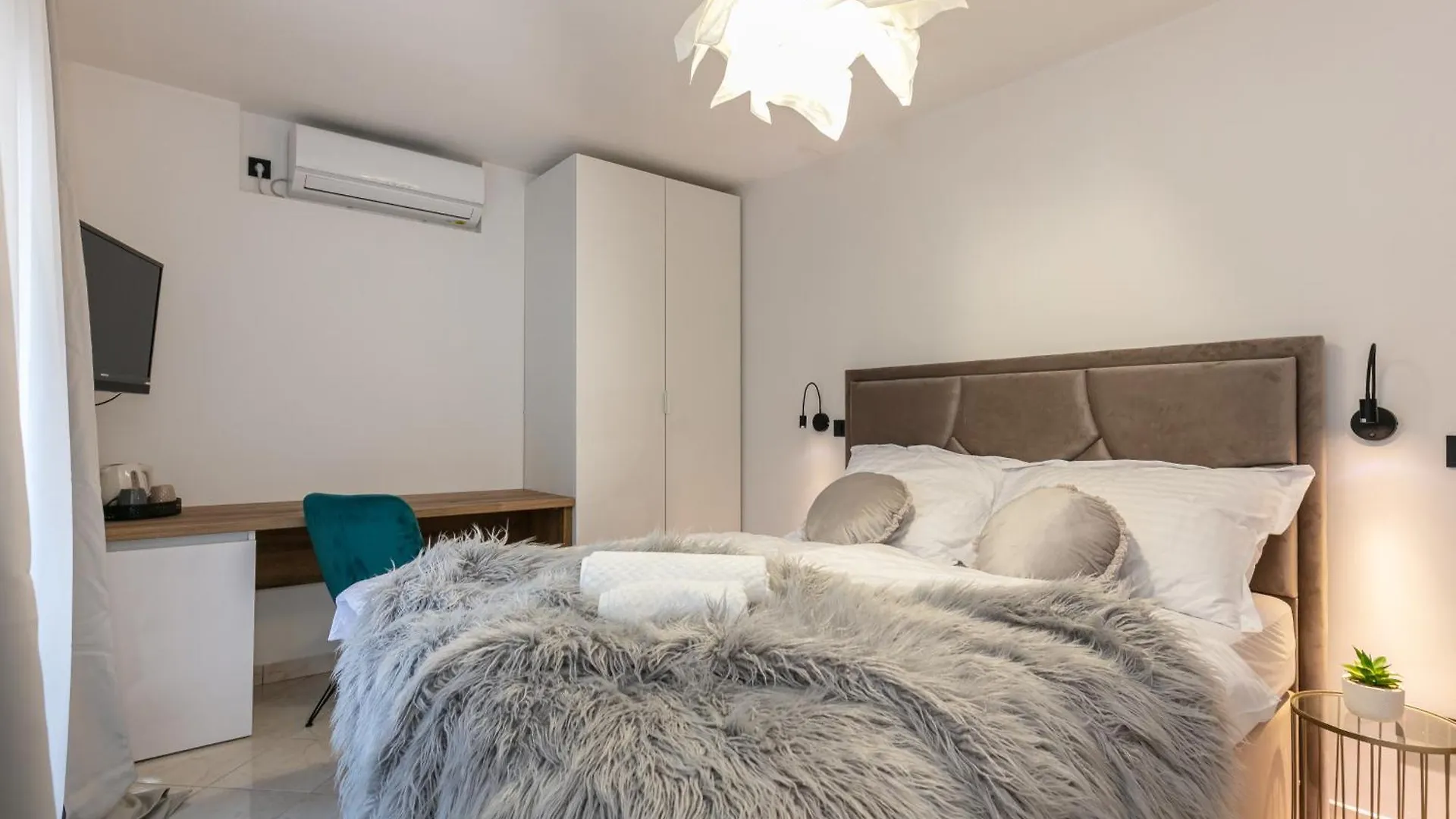 Pansion Gaspar Biograd Na Moru 3*,