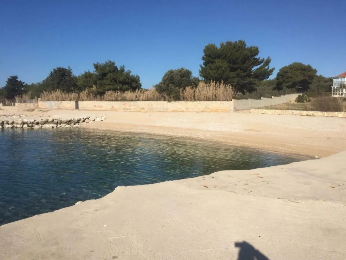 Pansion Gaspar Biograd Na Moru