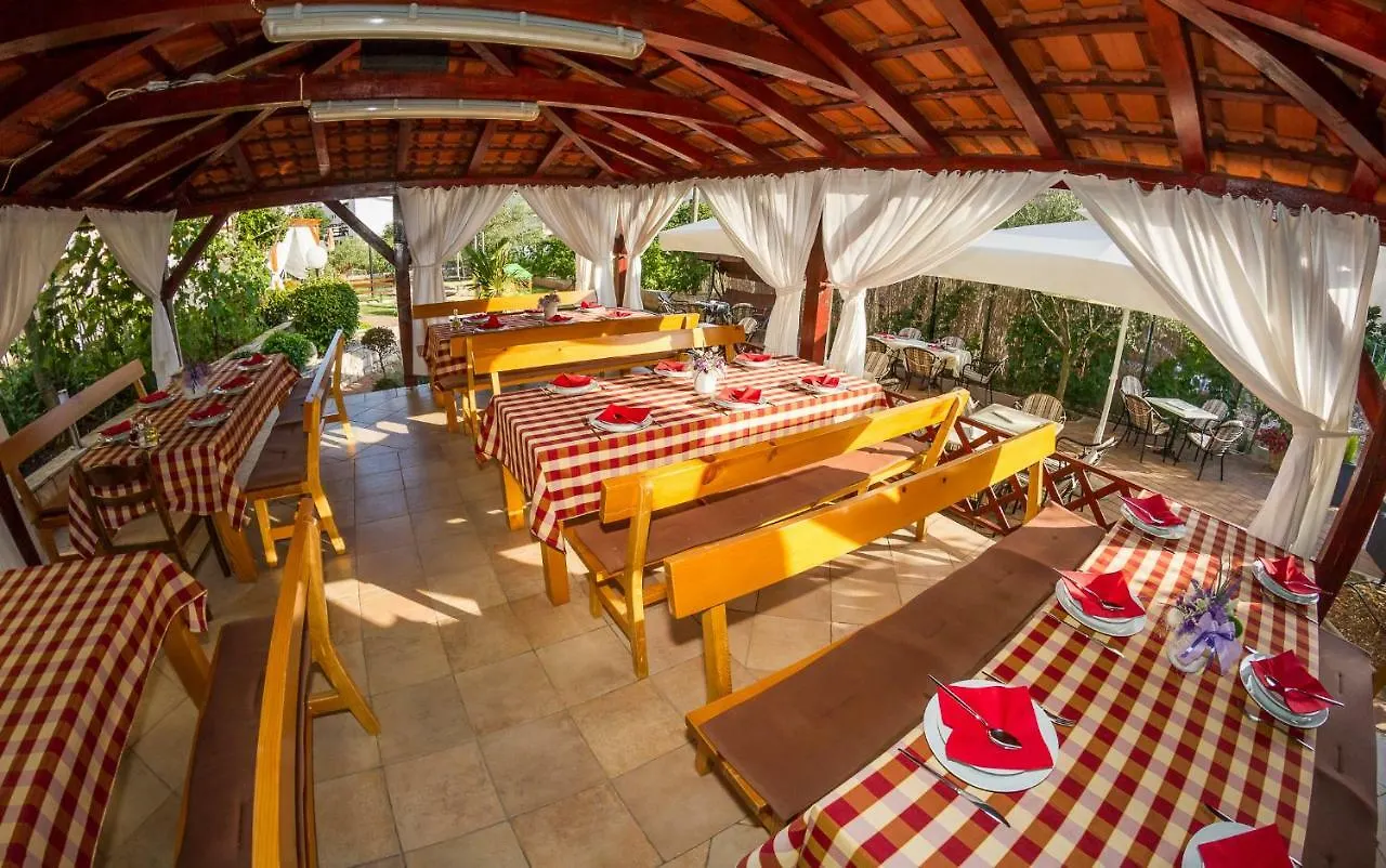 Pansion Gaspar Biograd Na Moru Croatia